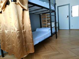 Гостиница Bla Bla Hostel Rostov Ростов-на-Дону 6-местный номер №411-5