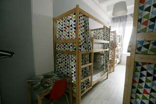 Гостиница Bla Bla Hostel Rostov Ростов-на-Дону Нижнее место в 8-местном номере для Женщин №508-3