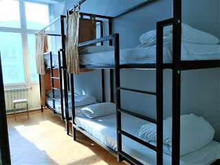 Гостиница Bla Bla Hostel Rostov Ростов-на-Дону Верхнее место в общем 8ми местном номере №410-2