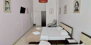 Гостиница Bla Bla Hostel Rostov Ростов-на-Дону Трехместный номер №506-4